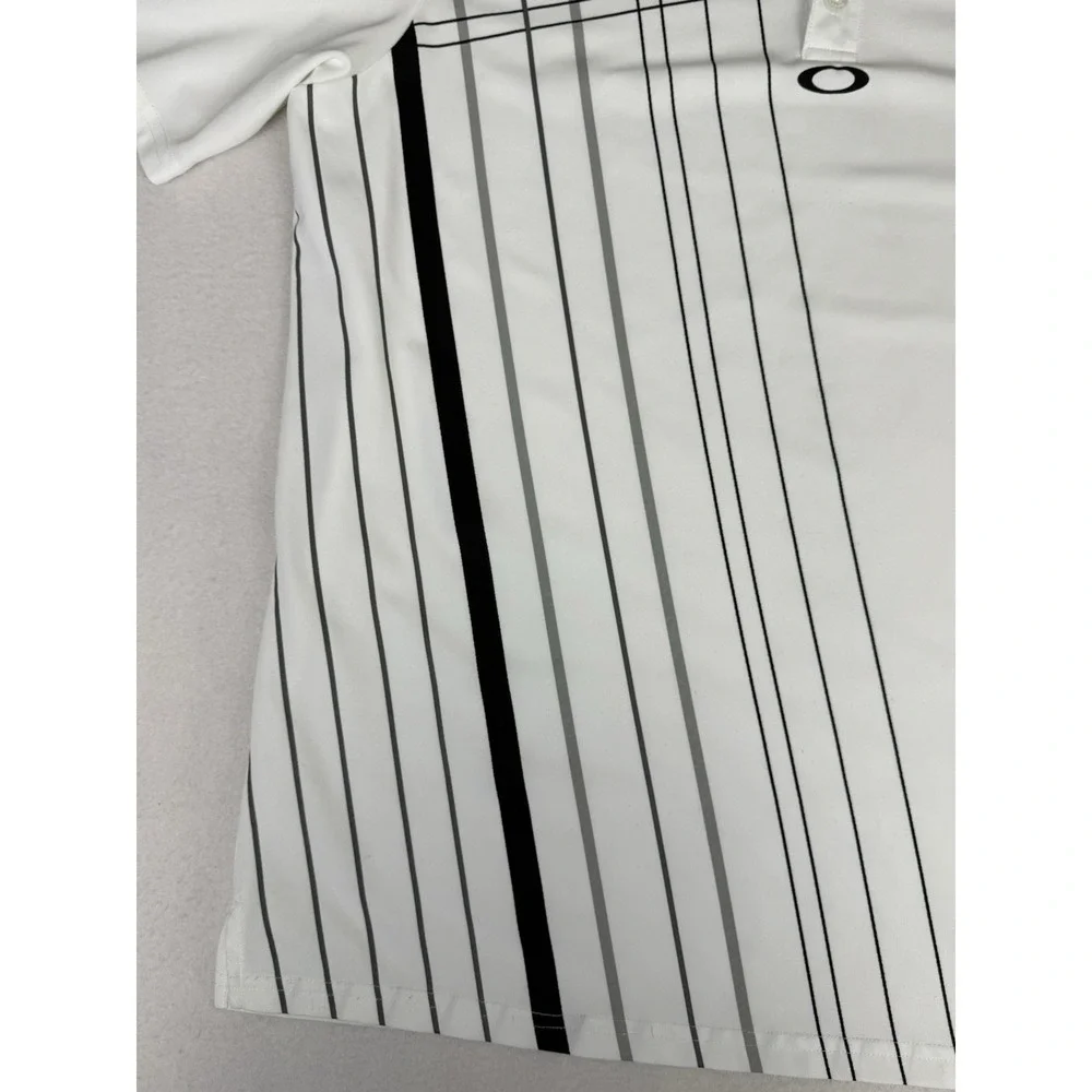 Oakley Polo Shirt‎ Mens Medium White Regular Fit Hydrolix Performance Golf Tee